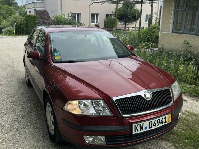 Красный Шкода Октавия, объемом двигателя 0 л и пробегом 225 тыс. км за 5900 $, фото 4 на Automoto.ua