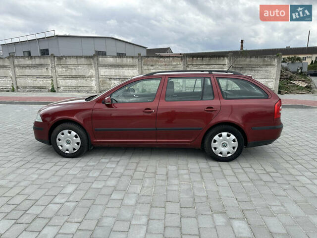Красный Шкода Октавия, объемом двигателя 1.6 л и пробегом 205 тыс. км за 4750 $, фото 6 на Automoto.ua