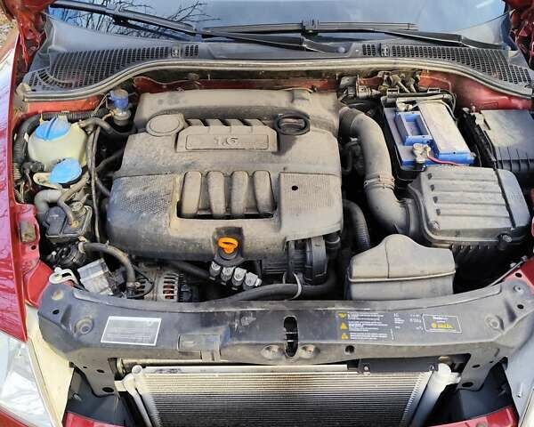 Красный Шкода Октавия, объемом двигателя 1.6 л и пробегом 330 тыс. км за 5800 $, фото 9 на Automoto.ua