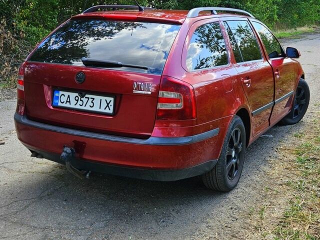 Красный Шкода Октавия, объемом двигателя 2 л и пробегом 299 тыс. км за 5100 $, фото 3 на Automoto.ua