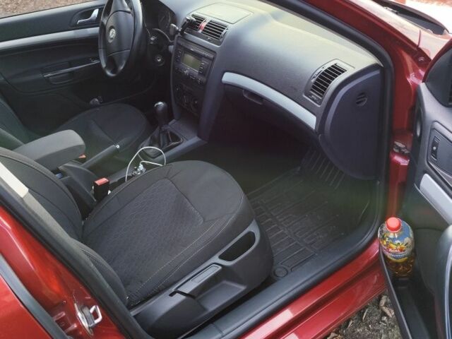 Красный Шкода Октавия, объемом двигателя 0 л и пробегом 330 тыс. км за 5600 $, фото 8 на Automoto.ua