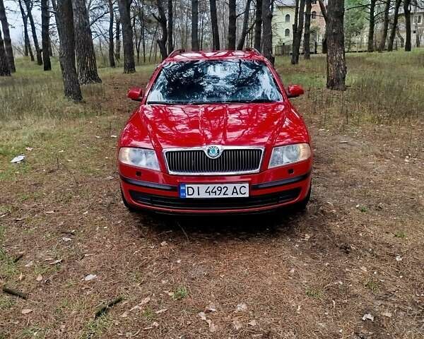 Красный Шкода Октавия, объемом двигателя 1.6 л и пробегом 318 тыс. км за 5150 $, фото 5 на Automoto.ua