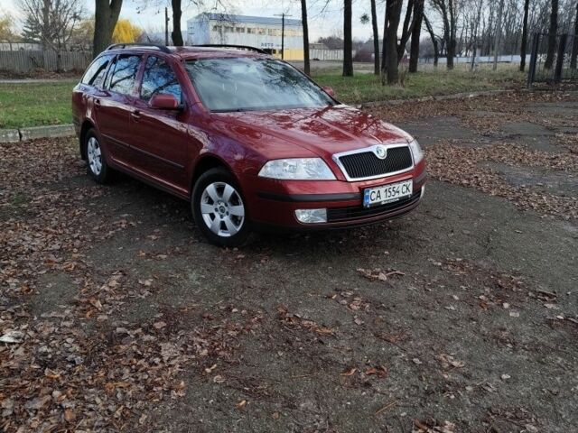 Красный Шкода Октавия, объемом двигателя 0 л и пробегом 330 тыс. км за 5600 $, фото 5 на Automoto.ua