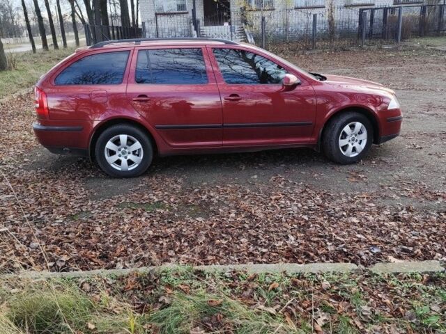 Красный Шкода Октавия, объемом двигателя 0 л и пробегом 330 тыс. км за 5600 $, фото 4 на Automoto.ua