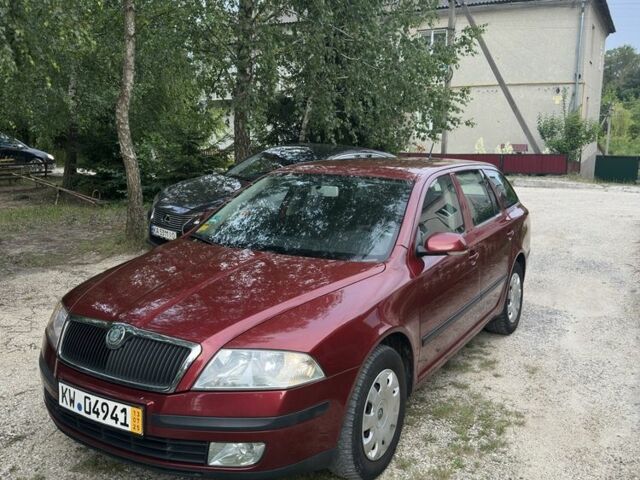 Красный Шкода Октавия, объемом двигателя 0 л и пробегом 225 тыс. км за 5900 $, фото 1 на Automoto.ua