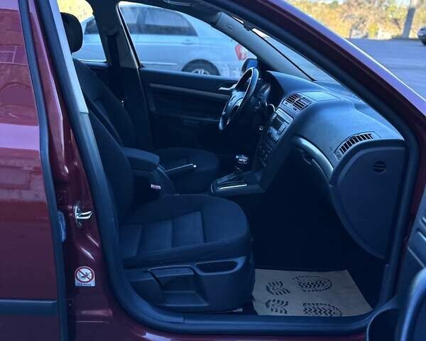 Красный Шкода Октавия, объемом двигателя 2 л и пробегом 206 тыс. км за 7900 $, фото 55 на Automoto.ua
