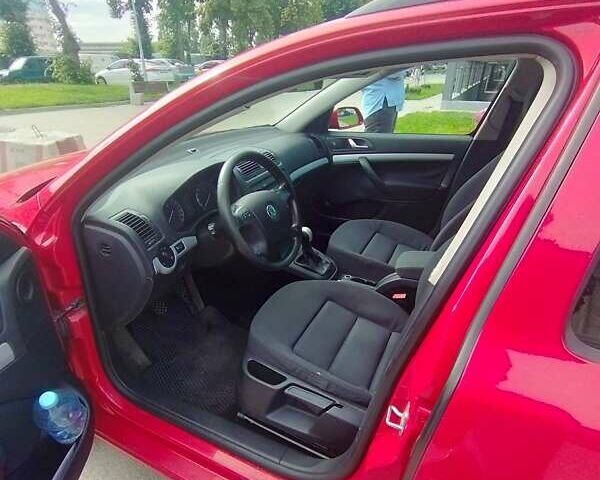 Красный Шкода Октавия, объемом двигателя 2 л и пробегом 260 тыс. км за 6000 $, фото 7 на Automoto.ua