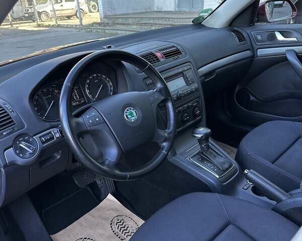 Красный Шкода Октавия, объемом двигателя 2 л и пробегом 206 тыс. км за 7900 $, фото 71 на Automoto.ua