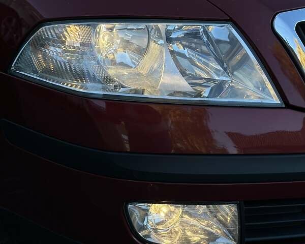 Красный Шкода Октавия, объемом двигателя 2 л и пробегом 206 тыс. км за 7900 $, фото 36 на Automoto.ua