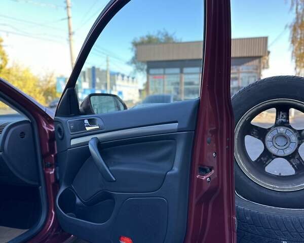 Красный Шкода Октавия, объемом двигателя 2 л и пробегом 206 тыс. км за 7900 $, фото 56 на Automoto.ua