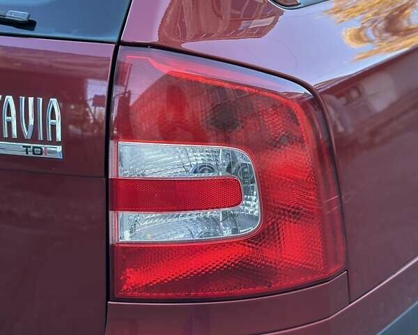 Красный Шкода Октавия, объемом двигателя 2 л и пробегом 206 тыс. км за 7900 $, фото 37 на Automoto.ua