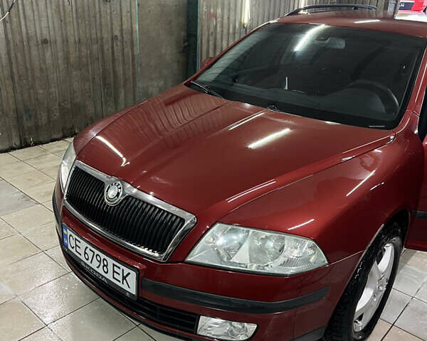 Красный Шкода Октавия, объемом двигателя 1.6 л и пробегом 280 тыс. км за 5500 $, фото 1 на Automoto.ua