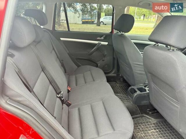 Красный Шкода Октавия, объемом двигателя 1.6 л и пробегом 242 тыс. км за 5500 $, фото 8 на Automoto.ua