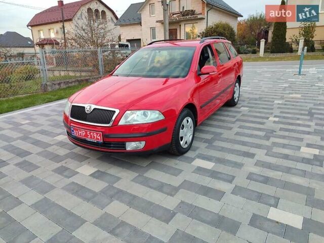 Красный Шкода Октавия, объемом двигателя 1.6 л и пробегом 191 тыс. км за 5600 $, фото 10 на Automoto.ua