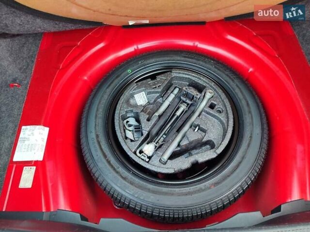 Красный Шкода Октавия, объемом двигателя 1.6 л и пробегом 191 тыс. км за 5600 $, фото 16 на Automoto.ua