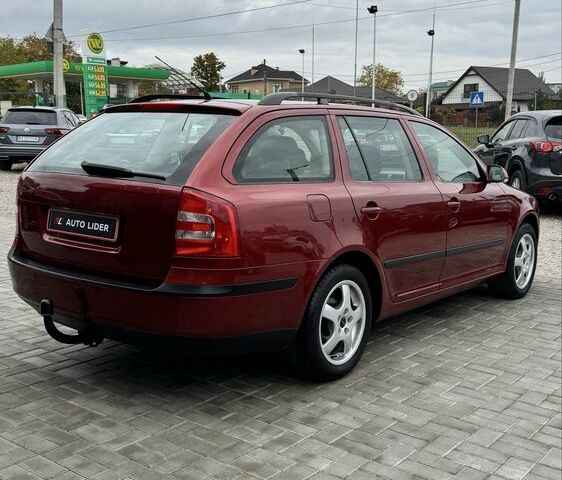 Красный Шкода Октавия, объемом двигателя 1.6 л и пробегом 232 тыс. км за 7700 $, фото 3 на Automoto.ua