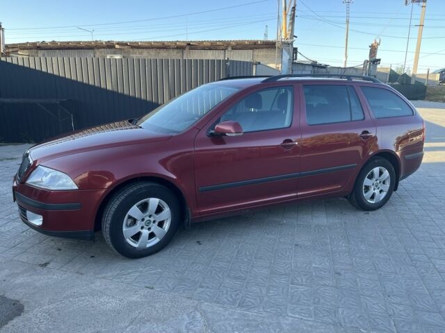 Красный Шкода Октавия, объемом двигателя 1.6 л и пробегом 3 тыс. км за 6999 $, фото 4 на Automoto.ua