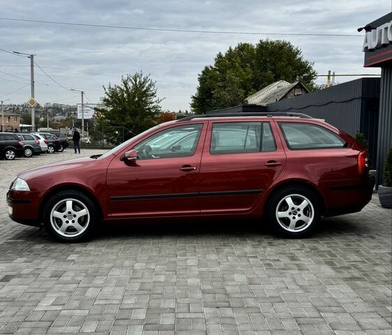 Красный Шкода Октавия, объемом двигателя 1.6 л и пробегом 232 тыс. км за 7700 $, фото 6 на Automoto.ua