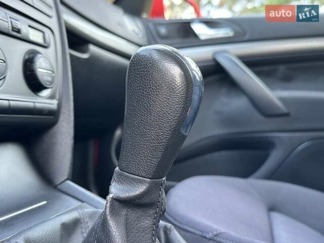Красный Шкода Октавия, объемом двигателя 1.6 л и пробегом 188 тыс. км за 5840 $, фото 109 на Automoto.ua