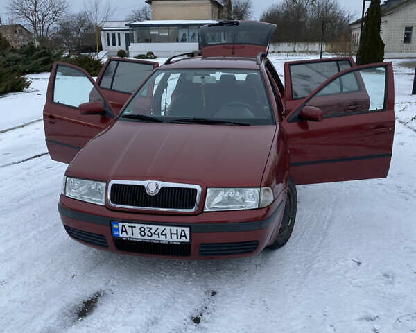 Красный Шкода Октавия, объемом двигателя 1.6 л и пробегом 122 тыс. км за 5800 $, фото 18 на Automoto.ua