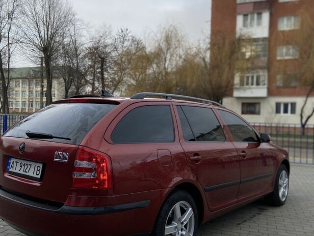 Красный Шкода Октавия, объемом двигателя 1.8 л и пробегом 296 тыс. км за 5400 $, фото 3 на Automoto.ua