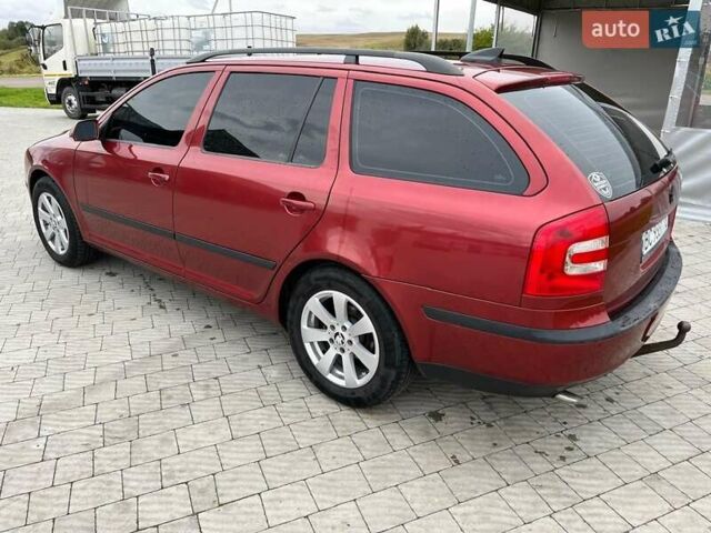 Красный Шкода Октавия, объемом двигателя 1.6 л и пробегом 256 тыс. км за 5999 $, фото 3 на Automoto.ua