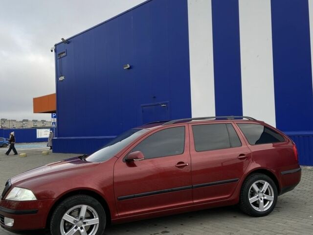 Красный Шкода Октавия, объемом двигателя 1.8 л и пробегом 296 тыс. км за 5400 $, фото 5 на Automoto.ua