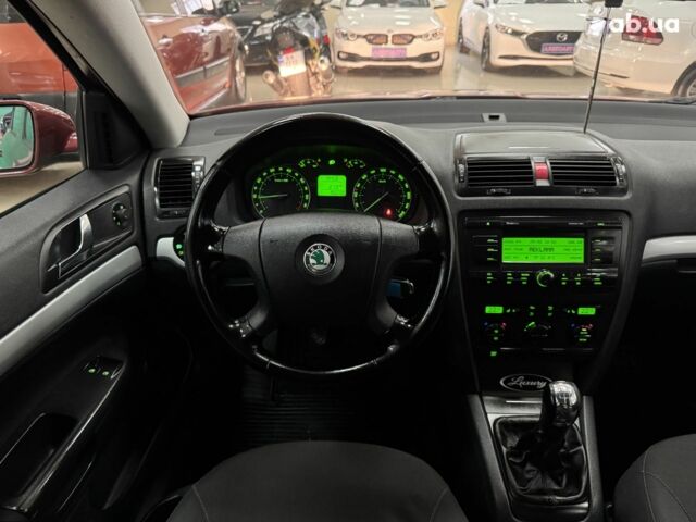 Красный Шкода Октавия, объемом двигателя 0 л и пробегом 197 тыс. км за 6800 $, фото 13 на Automoto.ua