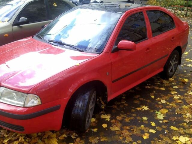 Червоний Шкода Октавія, об'ємом двигуна 1.6 л та пробігом 295 тис. км за 6000 $, фото 1 на Automoto.ua