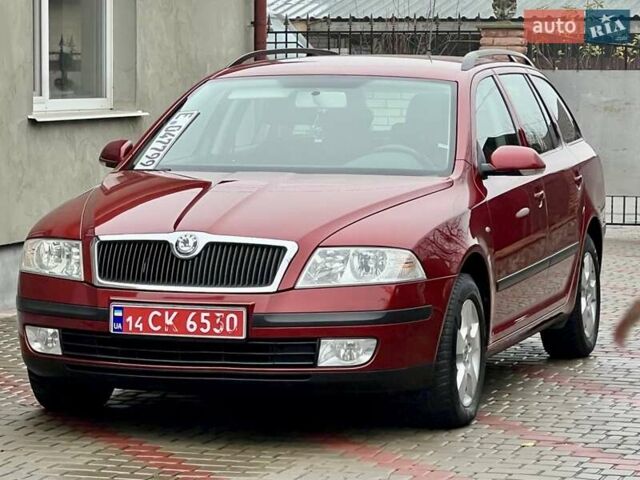 Красный Шкода Октавия, объемом двигателя 1.6 л и пробегом 215 тыс. км за 6890 $, фото 4 на Automoto.ua