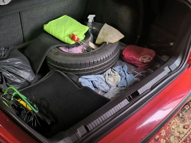 Червоний Шкода Октавія, об'ємом двигуна 1.6 л та пробігом 295 тис. км за 6000 $, фото 6 на Automoto.ua