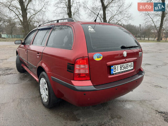 Красный Шкода Октавия, объемом двигателя 1.6 л и пробегом 316 тыс. км за 5980 $, фото 2 на Automoto.ua