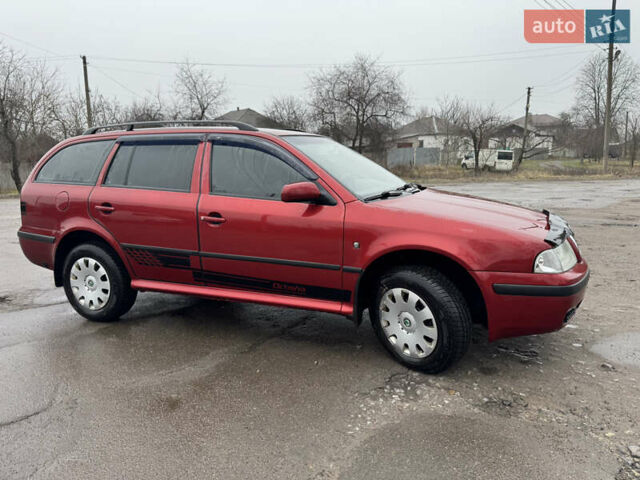 Красный Шкода Октавия, объемом двигателя 1.6 л и пробегом 316 тыс. км за 5980 $, фото 8 на Automoto.ua