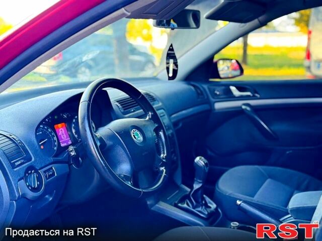 Красный Шкода Октавия, объемом двигателя 1.8 л и пробегом 173 тыс. км за 5750 $, фото 10 на Automoto.ua