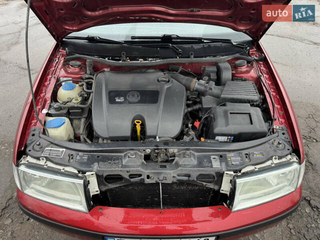 Красный Шкода Октавия, объемом двигателя 1.6 л и пробегом 316 тыс. км за 5980 $, фото 21 на Automoto.ua