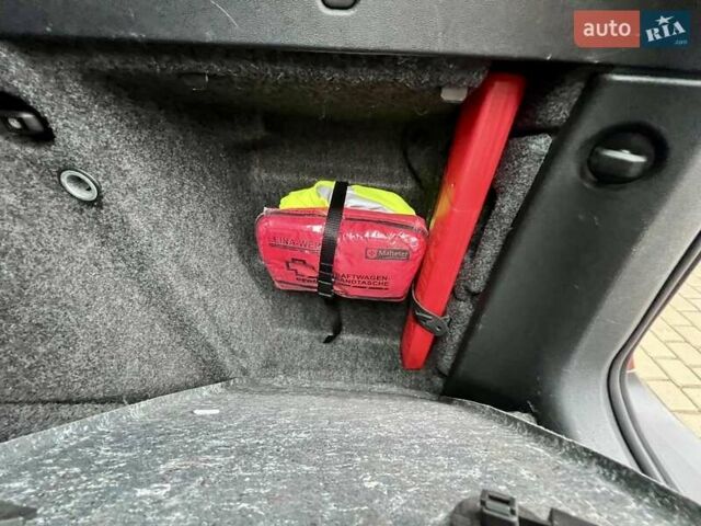 Красный Шкода Октавия, объемом двигателя 1.6 л и пробегом 215 тыс. км за 6890 $, фото 83 на Automoto.ua