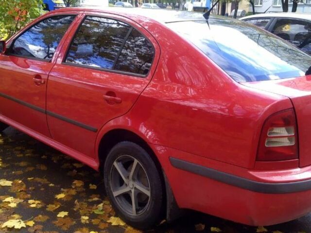 Червоний Шкода Октавія, об'ємом двигуна 1.6 л та пробігом 295 тис. км за 6000 $, фото 2 на Automoto.ua