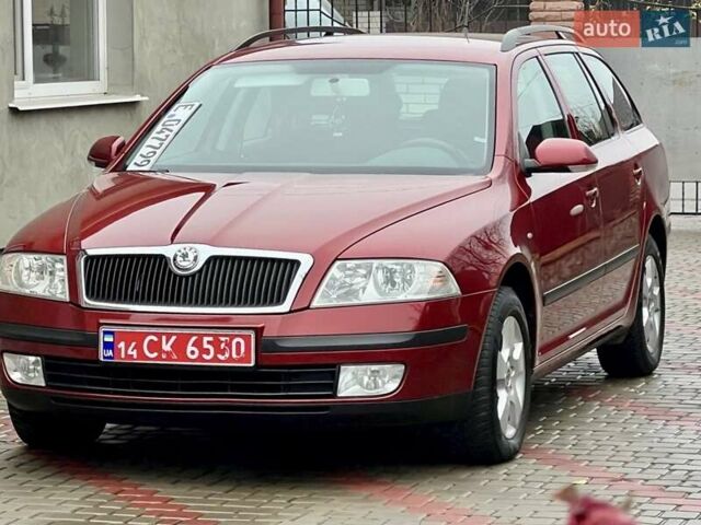 Красный Шкода Октавия, объемом двигателя 1.6 л и пробегом 215 тыс. км за 6890 $, фото 5 на Automoto.ua