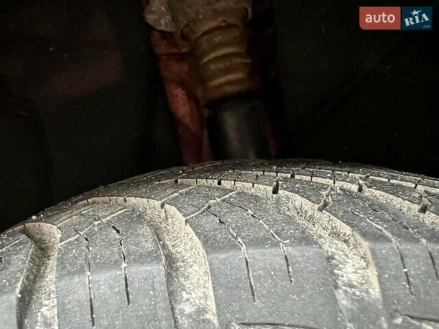 Красный Шкода Октавия, объемом двигателя 1.6 л и пробегом 215 тыс. км за 6890 $, фото 48 на Automoto.ua