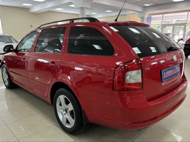 Красный Шкода Октавия, объемом двигателя 1.4 л и пробегом 230 тыс. км за 7900 $, фото 3 на Automoto.ua