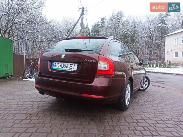 Красный Шкода Октавия, объемом двигателя 1.39 л и пробегом 279 тыс. км за 5390 $, фото 16 на Automoto.ua