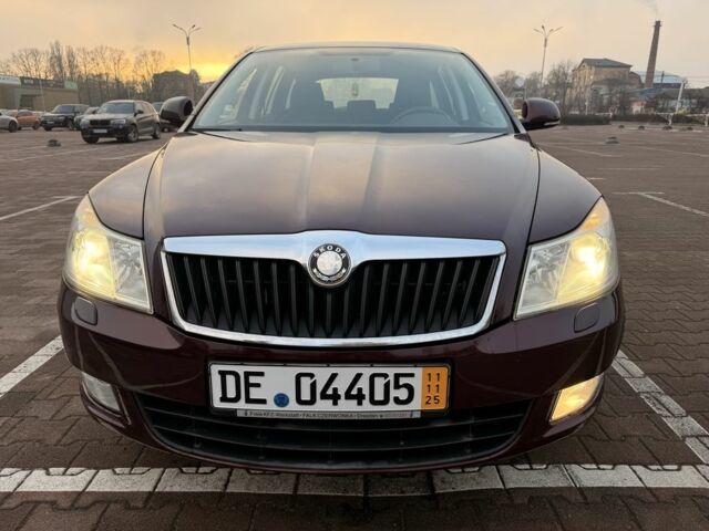 Червоний Шкода Октавія, об'ємом двигуна 2 л та пробігом 226 тис. км за 7700 $, фото 8 на Automoto.ua