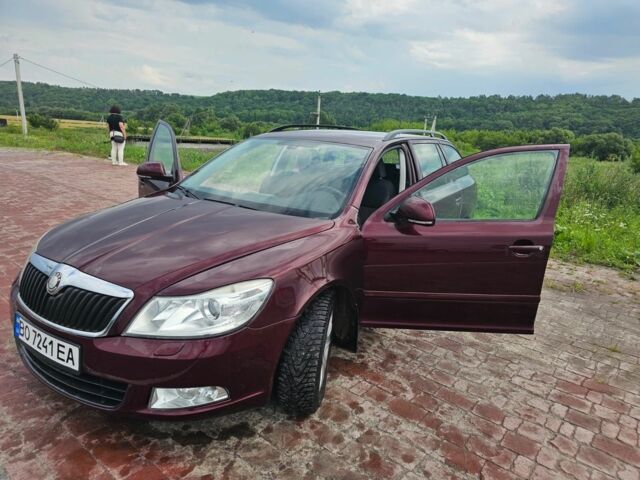 Красный Шкода Октавия, объемом двигателя 1.6 л и пробегом 238 тыс. км за 7500 $, фото 6 на Automoto.ua