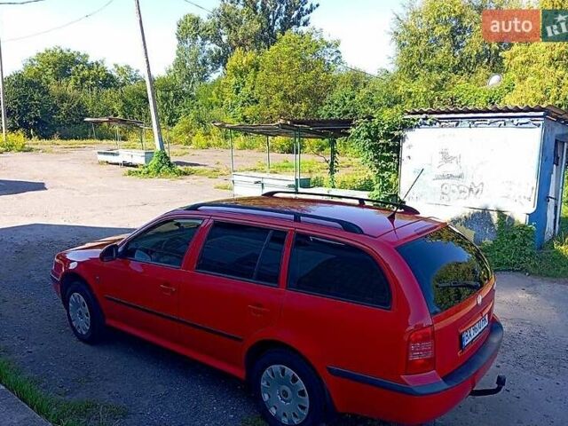 Червоний Шкода Октавія, об'ємом двигуна 1.6 л та пробігом 156 тис. км за 6300 $, фото 5 на Automoto.ua