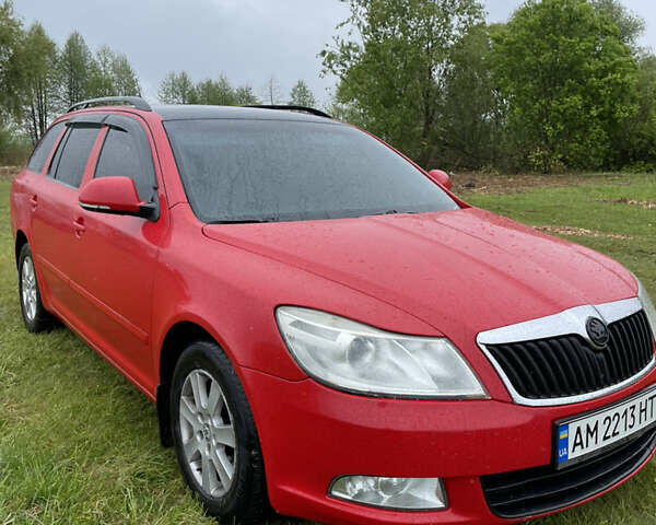 Красный Шкода Октавия, объемом двигателя 1.6 л и пробегом 310 тыс. км за 6400 $, фото 4 на Automoto.ua