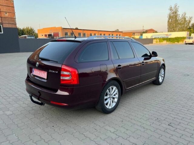 Красный Шкода Октавия, объемом двигателя 1.8 л и пробегом 128 тыс. км за 8190 $, фото 4 на Automoto.ua