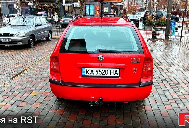 Красный Шкода Октавия, объемом двигателя 1.6 л и пробегом 320 тыс. км за 5100 $, фото 2 на Automoto.ua