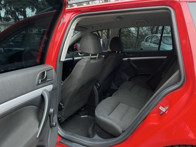 Красный Шкода Октавия, объемом двигателя 1.6 л и пробегом 363 тыс. км за 6300 $, фото 11 на Automoto.ua