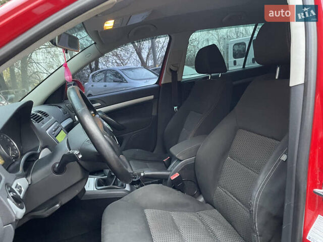 Красный Шкода Октавия, объемом двигателя 1.6 л и пробегом 363 тыс. км за 6300 $, фото 9 на Automoto.ua