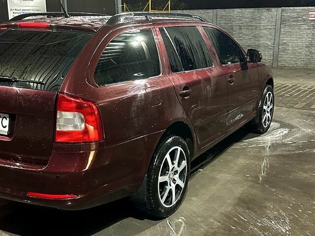 Красный Шкода Октавия, объемом двигателя 2 л и пробегом 259 тыс. км за 9700 $, фото 3 на Automoto.ua
